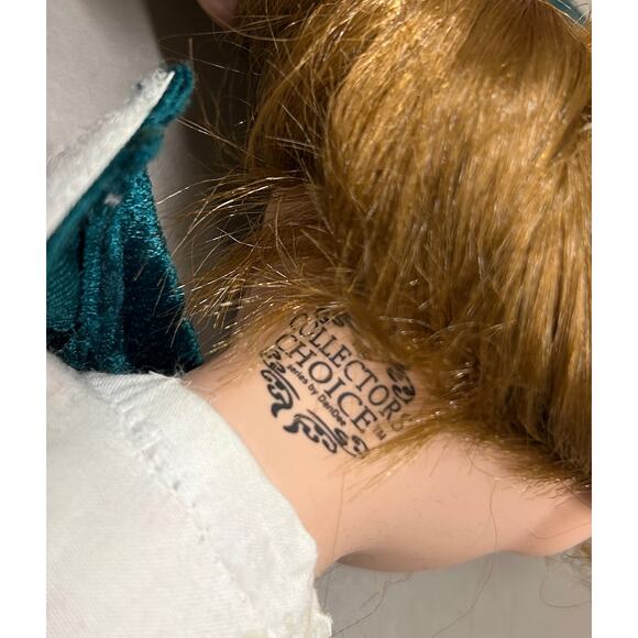 Victorian Girl 13 inch Fashion Doll – VTG Porcelain, Glass Eyes + Tag & Stand - Picture 6 of 7